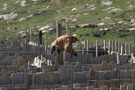 Palestinský d�lník p�i práci v �idovské osad�